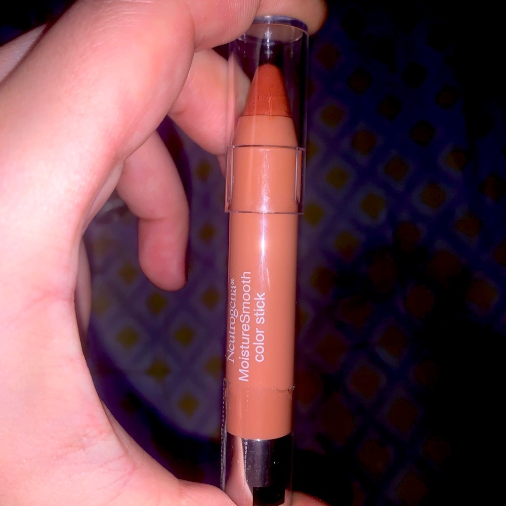 NEVER WORN MAKE-UP ESSENTIALS: